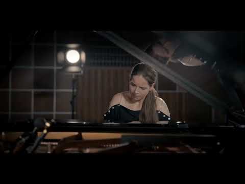 Midnight Melodies: Denise Lutgens, Piano