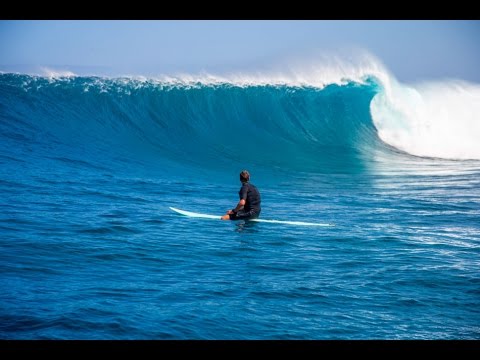 2016 Surfer Awards: Best Documentary - "Distance Between Dreams"