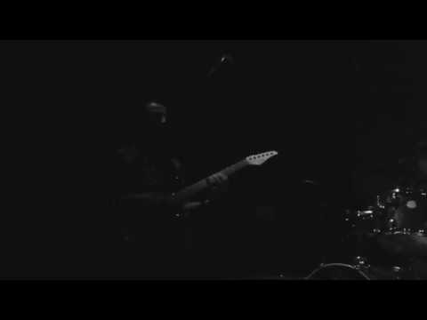 Tek Kişiyim Ben Hala (Gitar)