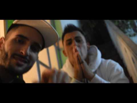 LA MARA SANTOS feat. LOS REBELDES (Videoclip Oficial) - Tus Ojos Me Encantan