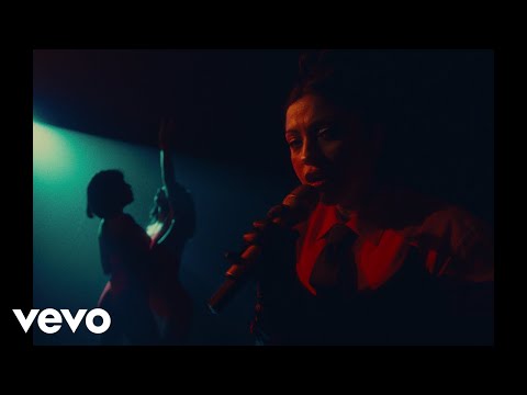 Mon Laferte - Tango de las Rosas (Premios Musa 2023)