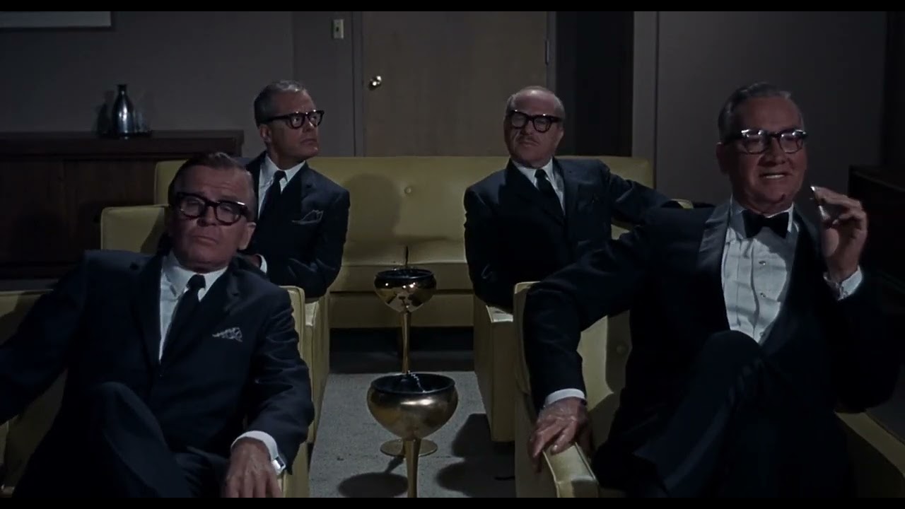 Miniature de la vidéo Media Clips - The Thrill Of It All (1963) - The Public Doesn't Notice du film Le piment de la vie