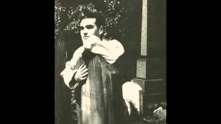 Morrissey- HE KNOWS I´D LOVE TO SEE HIM subtitulado