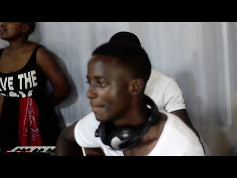 Amahitamo by social mula live Perfomance by Classic_Band