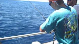 preview picture of video 'Miami Beach Fishing Aziz'