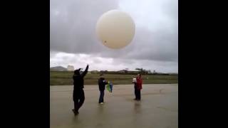 preview picture of video 'Balloon Launch'