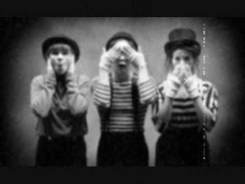 download lagu mp3 mp4 Estas Ganas De Llorar, download lagu Estas Ganas De Llorar gratis, unduh video klip Estas Ganas De Llorar