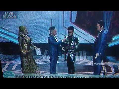 Skill dewa gitar fildan... Super performance