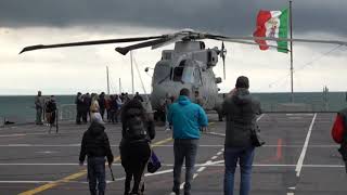 boom-di-visitatori-nel-porto-di-salerno-per-la-nave-garibaldi