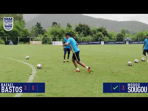 Crossbar Challenge | Rafael Bastos x Modou Sougou