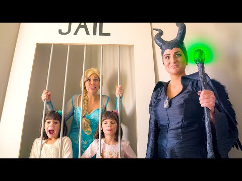 LOCKED UP! Frozen Elsa Sends Maleficent and Kate & Lilly to Jail!