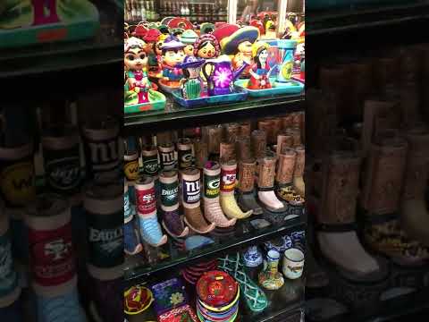 Mercado 28: Souvenir Shops in Cancun, Mexico 🇲🇽