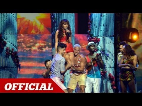 Leslie Grace Canta Be My Baby en Premios Juventud 2013