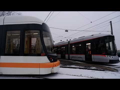Straßenbahnen bei der Neuen Welt