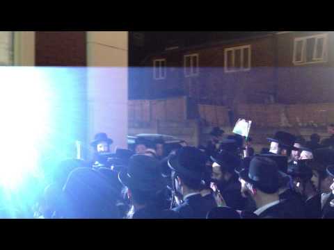 Kabolas ponim of the son of the Belzer Rebbe shlite - Manchester