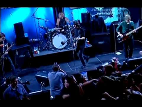 Foo Fighters - No Way Back (live)