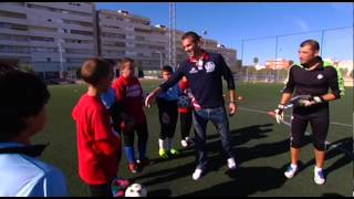 preview picture of video 'Adrián San Miguel visitó la Escuela de Soloporteros en Sevilla'