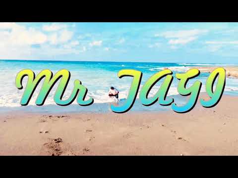 FILIPO MOEFANA _ Assis Sur Le Sable