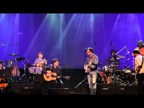 TONI XUCLÀ - Petits Mons (Lluís Gómez, banjo)