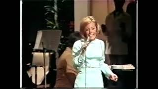 Leslie Gore, “Hello Young Lovers”