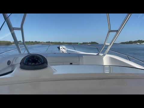 Boston-whaler 320-OUTRAGE-CUDDY-CABIN video