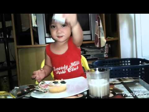 How to make Panda by baby anika (2 years old)