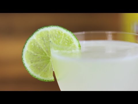 GIN GIMLET Cocktail Recipe - ALMOST 100K!