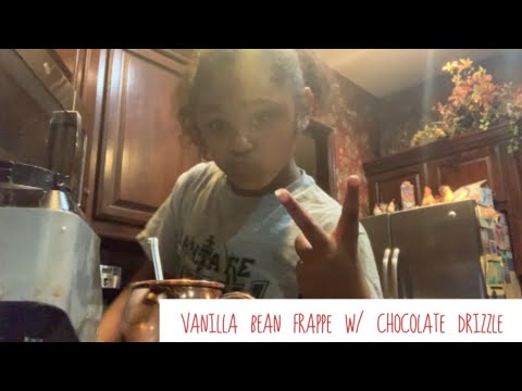 vanilla frappe w/ chocolate drizzle☕️