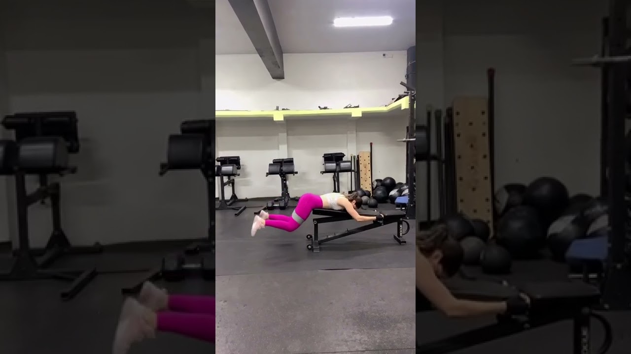 Bench reverse hypers with mini band