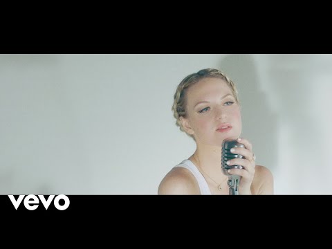 Kerri Watt - Chasing Aeroplanes (Official Video)