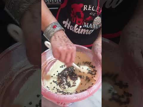 cake aux pommes et pépins de chocolat, كيك التفاح و رقائق الشوكولاته