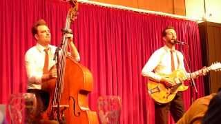 The Love Gloves - Big Road Blues (Tommy Johnson)