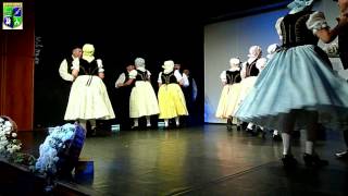 preview picture of video '15  Jahre Tanzgruppe Herbstrosen Solymar 2013 10 12'