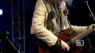 Allyson Seconds Sings 'Obviously Love'