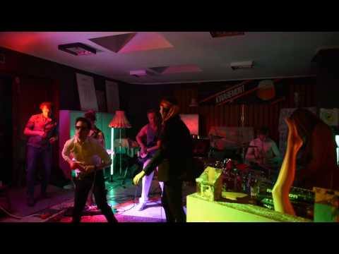 download lagu mp3 mp4 Wijnegem Zapt, download lagu Wijnegem Zapt gratis, unduh video klip Wijnegem Zapt