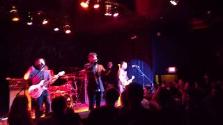 Strata - Hot/Cold (Darling, Don&#39;t) (live) - San Jose (Jun 9, 2017)