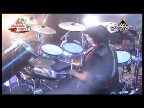 රැල්ලෙන් රැල්ලට පාවෙන ඔරුවේ Flash back බැකින් රහට....number 2 live vedio 🎶🎶