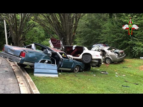 download lagu mp3 mp4 What Do You Do If You Witness A Car Accident, download lagu What Do You Do If You Witness A Car Accident gratis, unduh video klip What Do You Do If You Witness A Car Accident