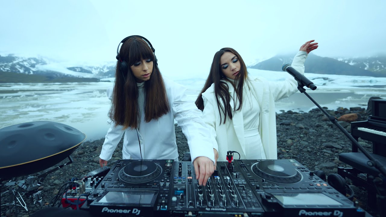 Gioli & Assia - Live @ #DiesisLive x Fjallsarlon Glacier Lagoon, Iceland 2022