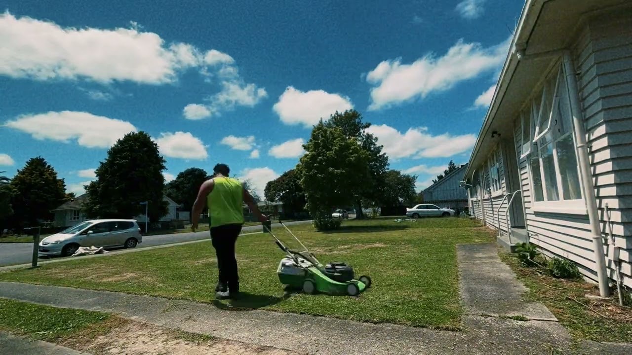 Regular Lawn Clean-Up | Mowing & Weed Eating