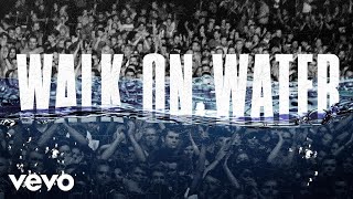 Musik-Video-Miniaturansicht zu Walk on Water Songtext von Eminem feat. Beyoncé