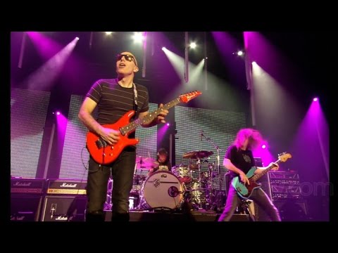 Joe Satriani "- Summer Song -" 2010 [Live] HD