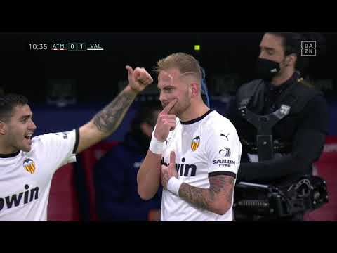 Traumhafte Direktabnahme von Racic | DAZN