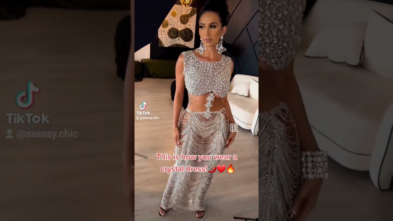 This is exactly how to wear a crystal dress🌶❤🔥 #couture #dresses #crystal dress #promdress #fashion