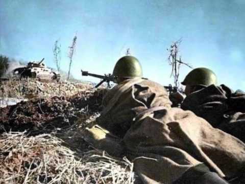 A Hilltop With No Name (Soviet Songs in English) - На безымянной высоте (на англ. языке)
