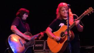 Indigo Girls - We Get To Feel It All @ the Troubadour - July 2011