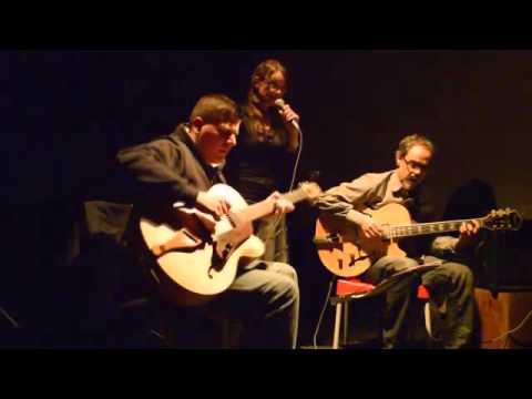 2013.05 : CICLO DE JAZZ. Duos de guitarras y cantantes invitadas