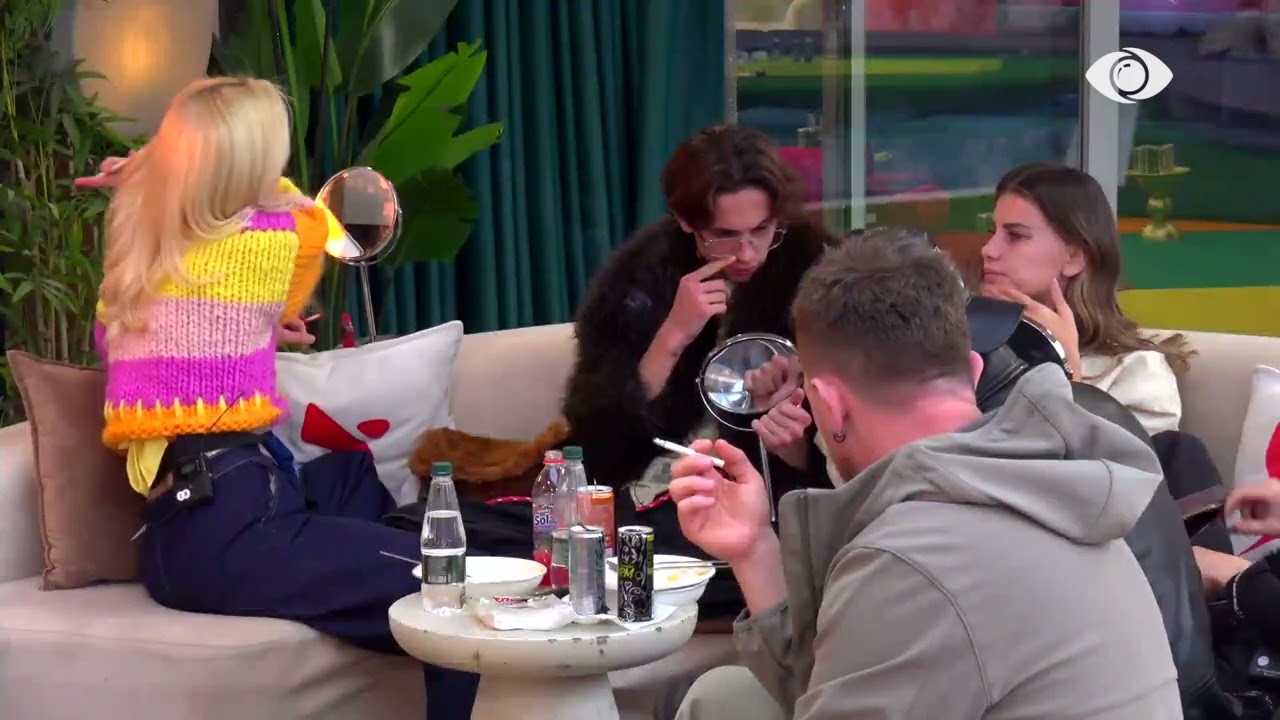 “Po pret rrobat tjetra, o e papërgjegjshme”/ Rozana debaton me Valbonën: Hiqe rripin