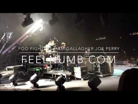 Foo Fighters feat. Liam Gallagher & Joe Perry "Come Together" BACKSTAGE Caljam 2017 feelnumb.com