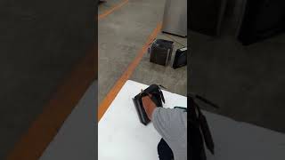 วิธีการทำความสะอาดห้องเครื่องและแผงระบายความร้อนของตู้แช่ ตอนที่ 2 วิธีการทำความสะอาดห้องเครื่องและแผงระบายความร้อนของตู้แช่ ตอนที่ 2